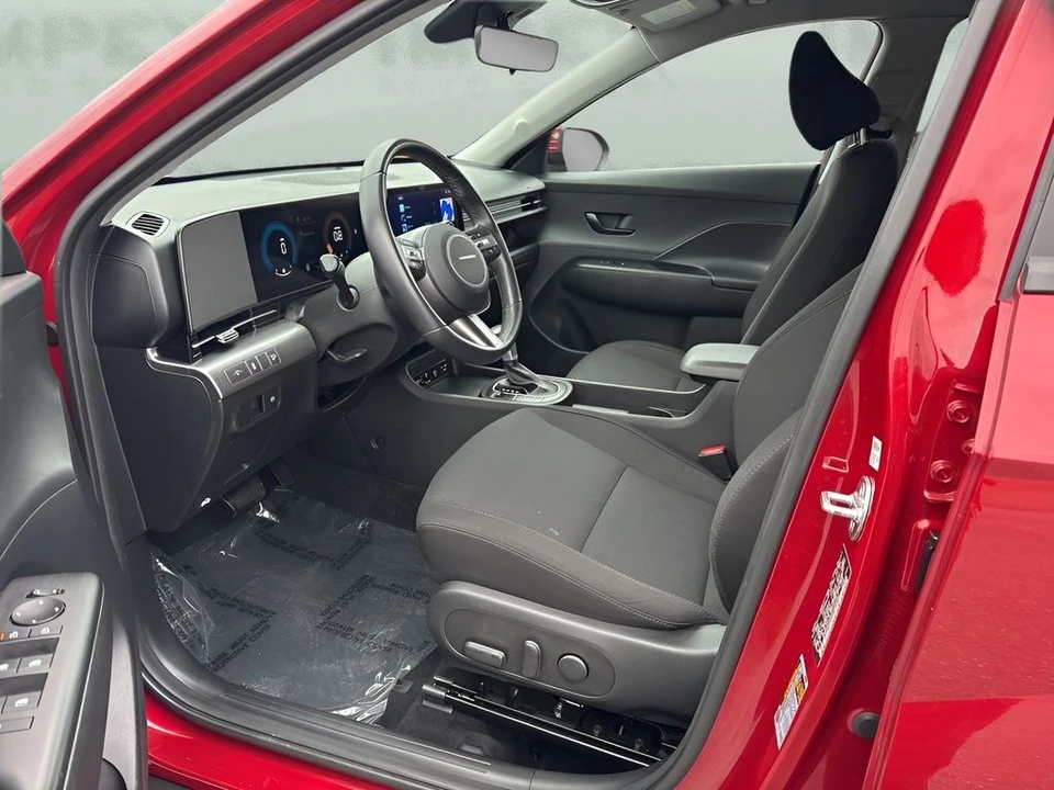 2025 Hyundai Kona - Image 9 of 12