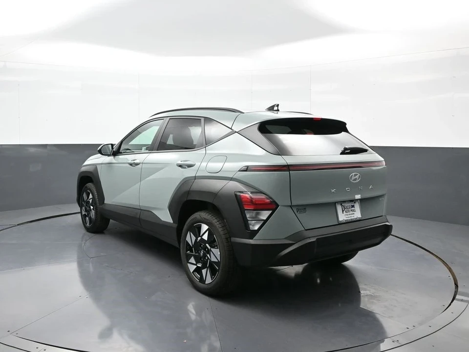 2025 Hyundai Kona - Image 8 of 12