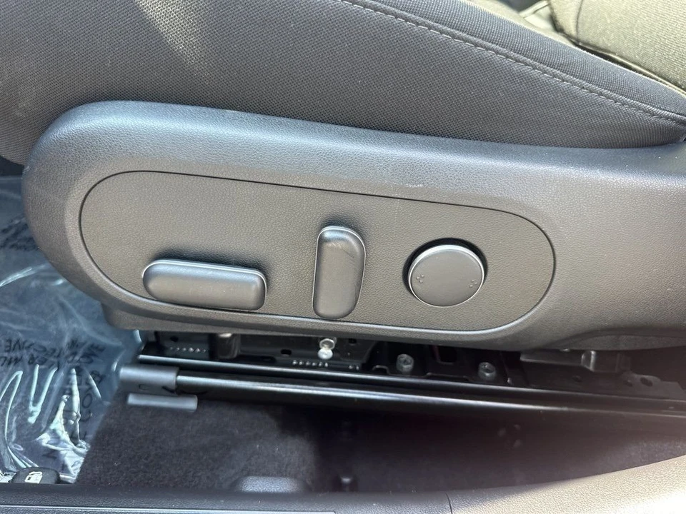2025 Hyundai Kona - Image 10 of 12