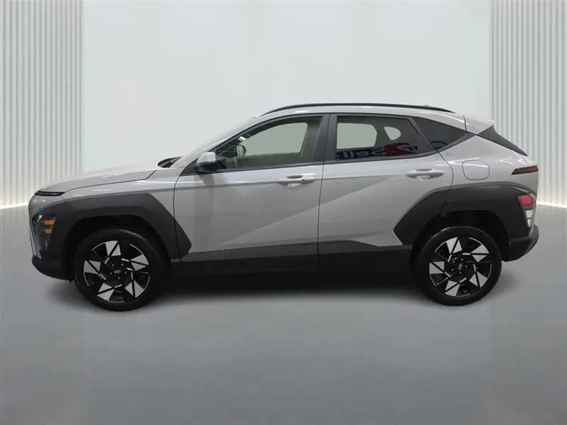 2025 Hyundai Kona - Image 2 of 12