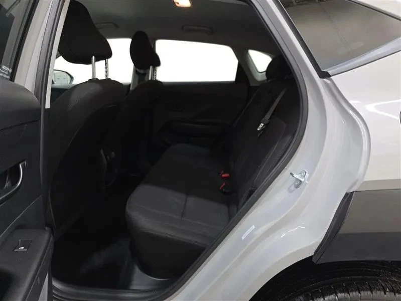 2025 Hyundai Kona - Image 10 of 12