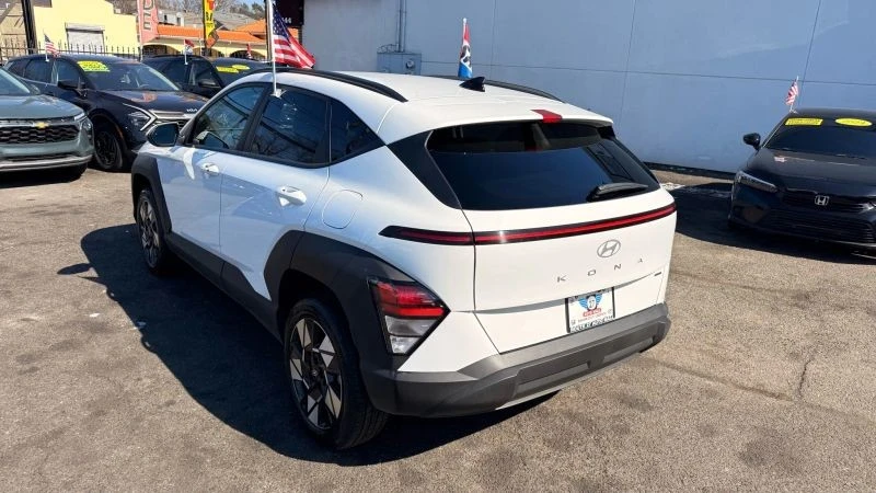 2025 Hyundai Kona - Image 5 of 12