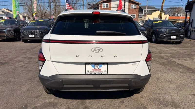 2025 Hyundai Kona - Image 6 of 12