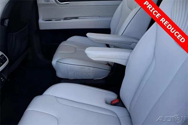 2025 Hyundai Palisade - Image 18 of 21