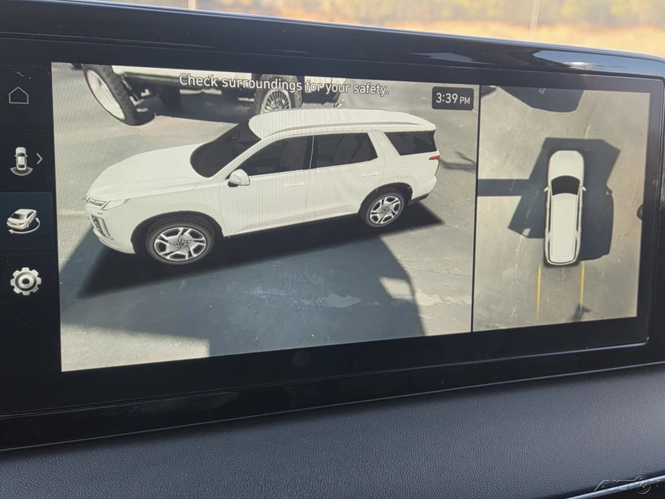 2025 Hyundai Palisade - Image 8 of 21