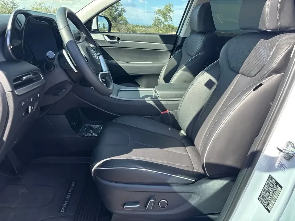 2025 Hyundai Palisade - Image 4 of 11