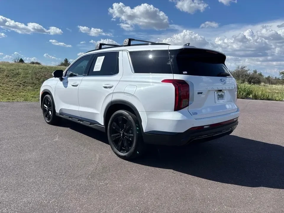 2025 Hyundai Palisade - Image 2 of 11
