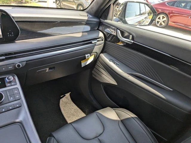 2025 Hyundai Palisade - Image 12 of 21