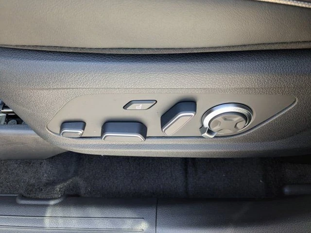 2025 Hyundai Palisade - Image 17 of 21