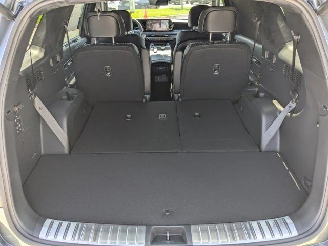 2025 Hyundai Palisade - Image 15 of 21