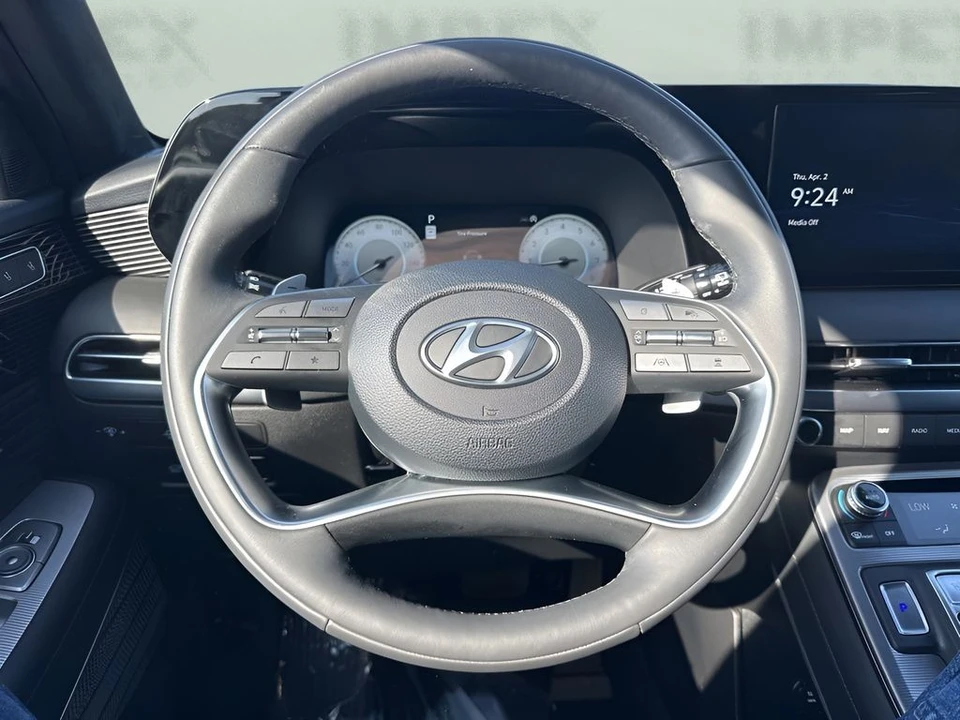 2025 Hyundai Palisade - Image 16 of 21
