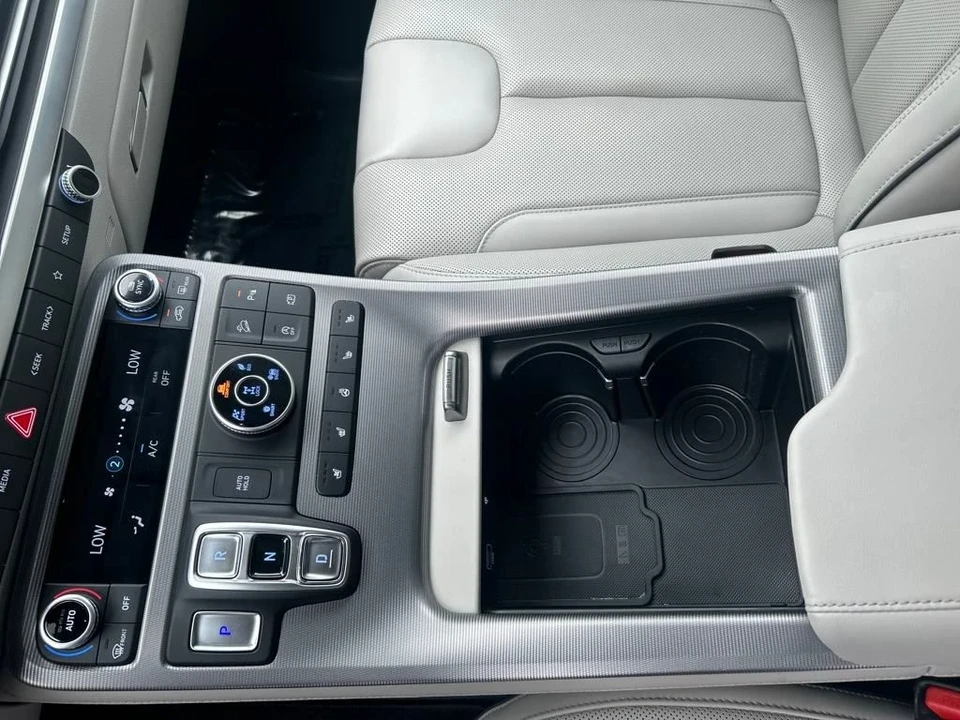 2025 Hyundai Palisade - Image 10 of 12