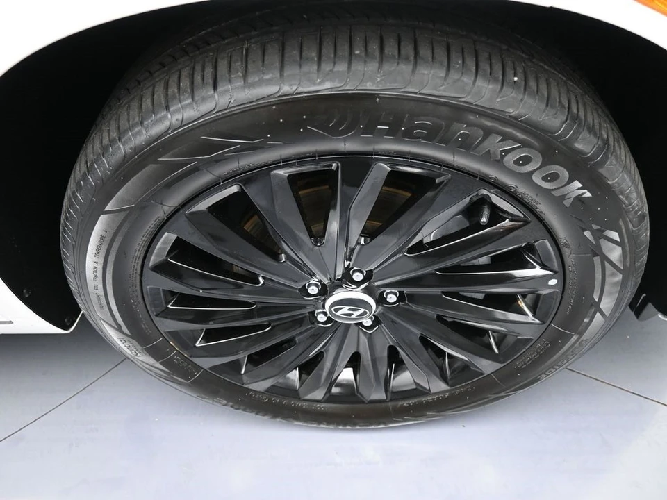 2025 Hyundai Palisade - Image 13 of 21