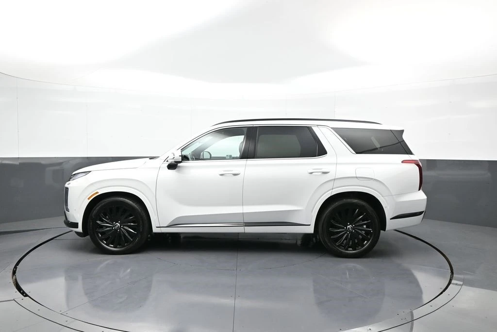 2025 Hyundai Palisade - Image 9 of 21