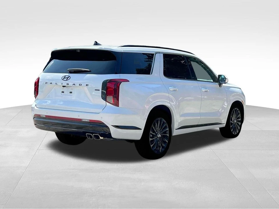 2025 Hyundai Palisade - Image 8 of 12