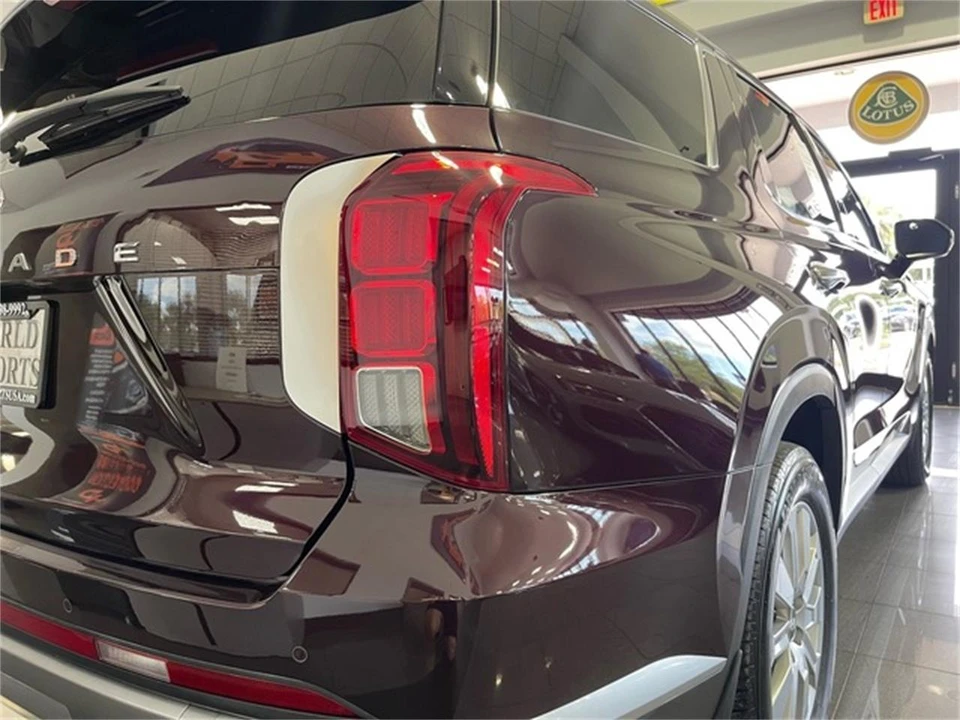 2025 Hyundai Palisade - Image 17 of 31
