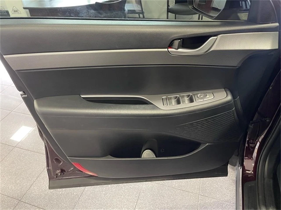 2025 Hyundai Palisade - Image 23 of 31