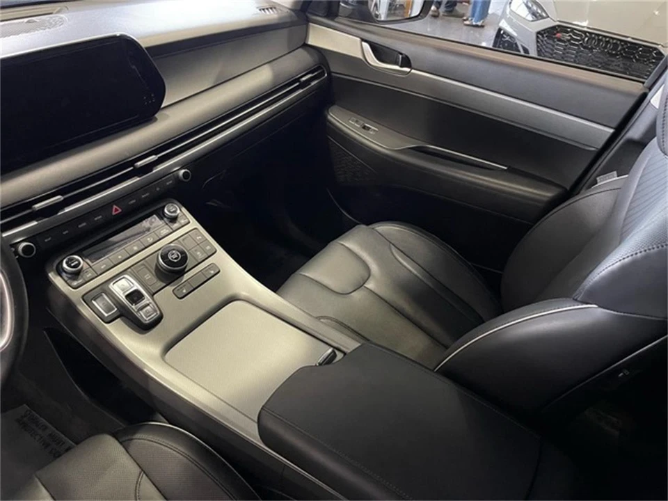 2025 Hyundai Palisade - Image 27 of 31
