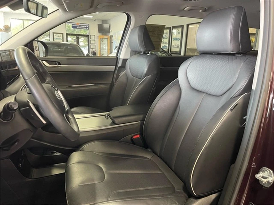 2025 Hyundai Palisade - Image 26 of 31