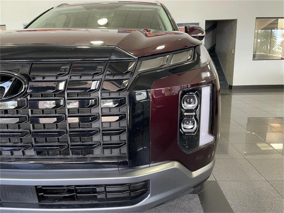 2025 Hyundai Palisade - Image 10 of 31