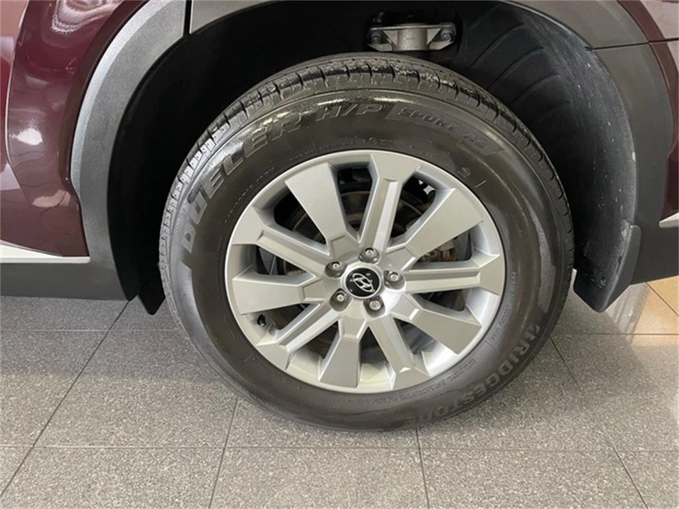2025 Hyundai Palisade - Image 22 of 31