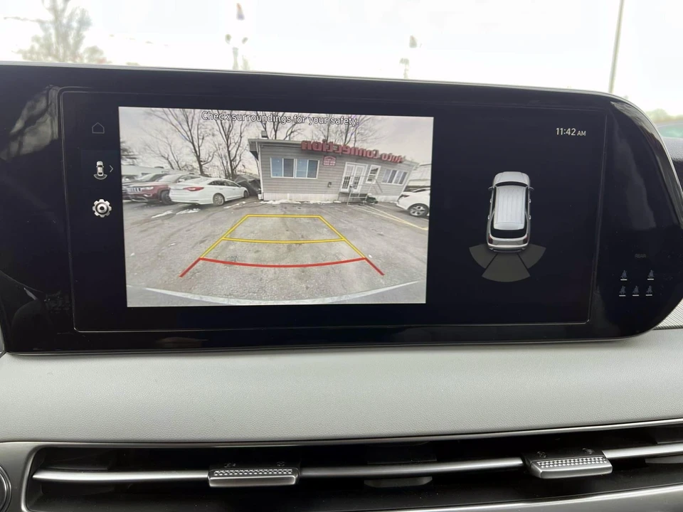 2025 Hyundai Palisade - Image 17 of 21