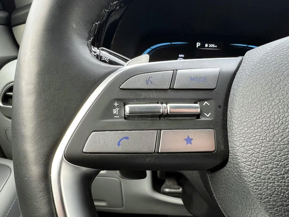 2025 Hyundai Palisade - Image 20 of 21