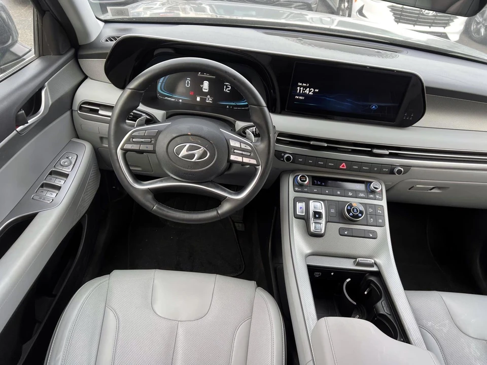 2025 Hyundai Palisade - Image 12 of 21