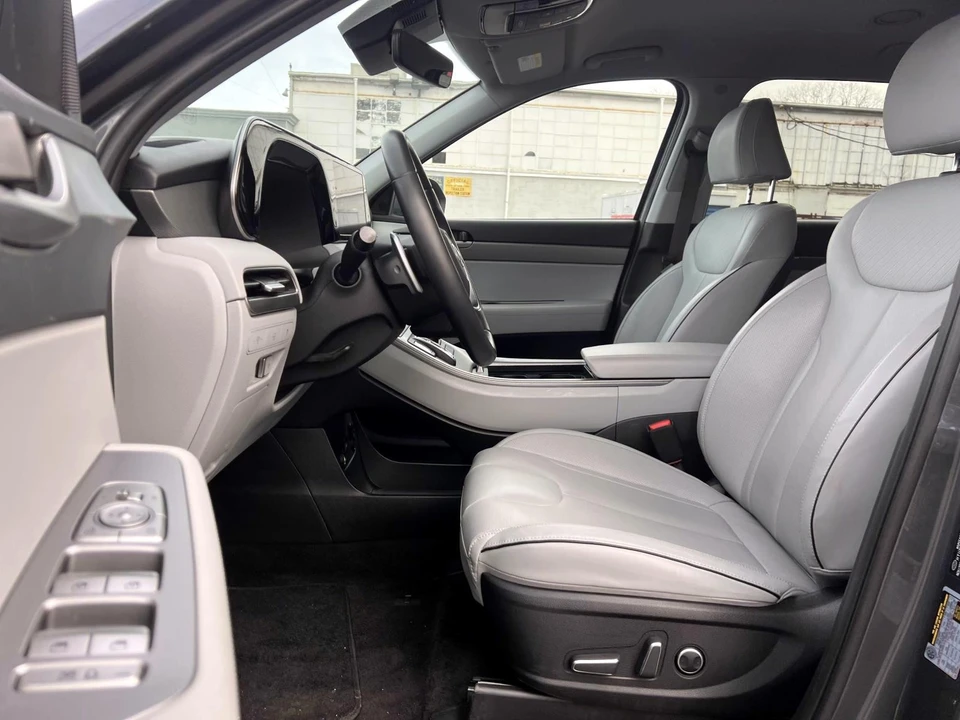 2025 Hyundai Palisade - Image 7 of 21