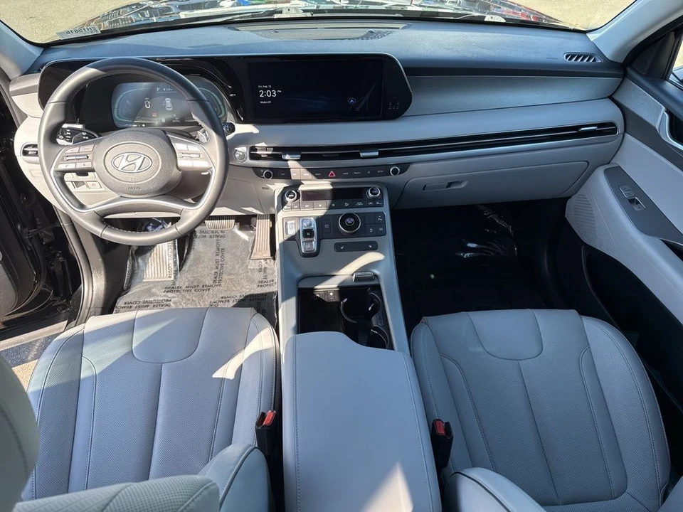2025 Hyundai Palisade - Image 15 of 21