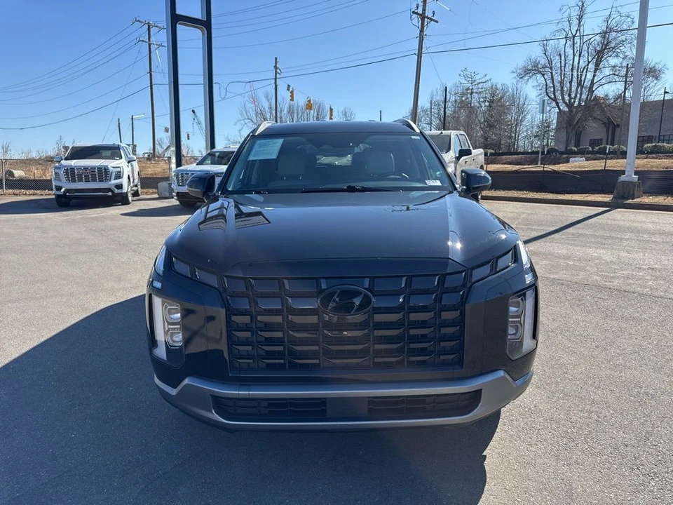 2025 Hyundai Palisade - Image 8 of 21