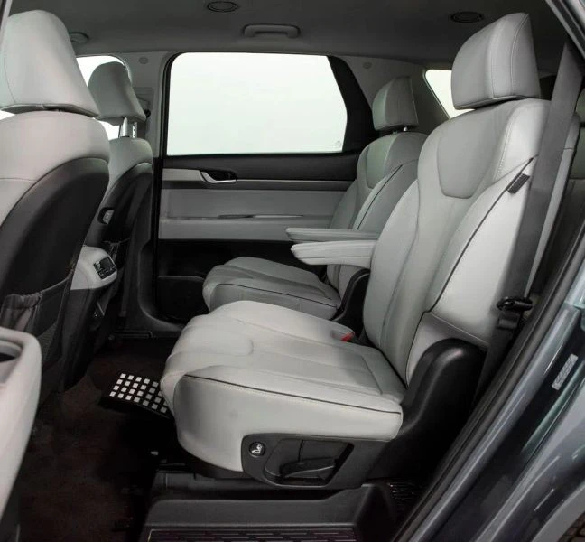 2025 Hyundai Palisade - Image 9 of 12