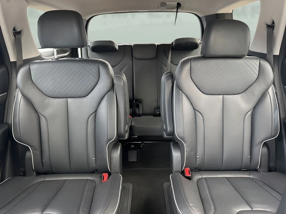 2025 Hyundai Palisade - Image 11 of 21