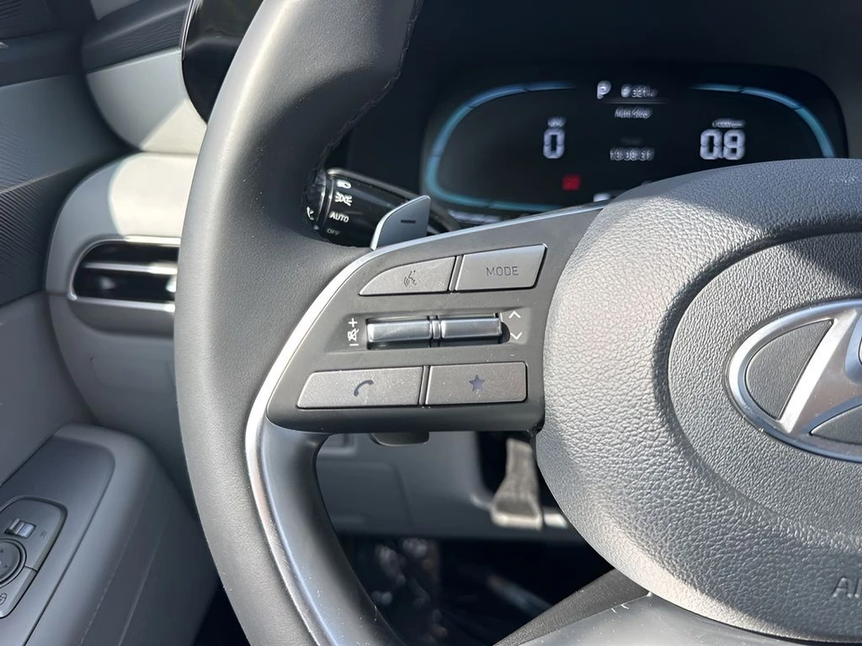 2025 Hyundai Palisade - Image 15 of 21