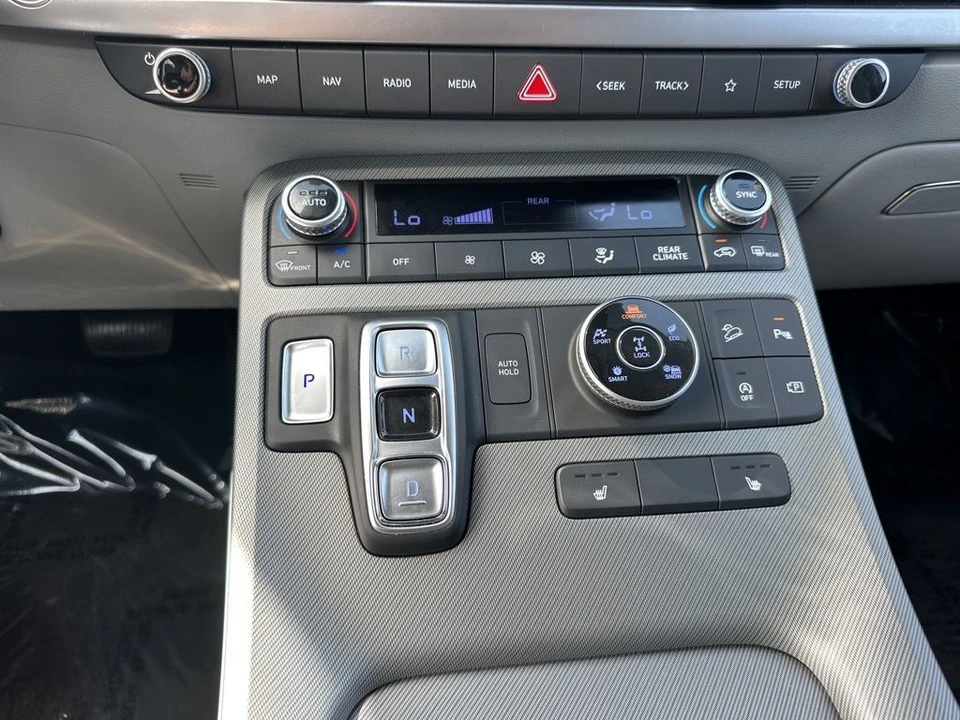 2025 Hyundai Palisade - Image 20 of 21