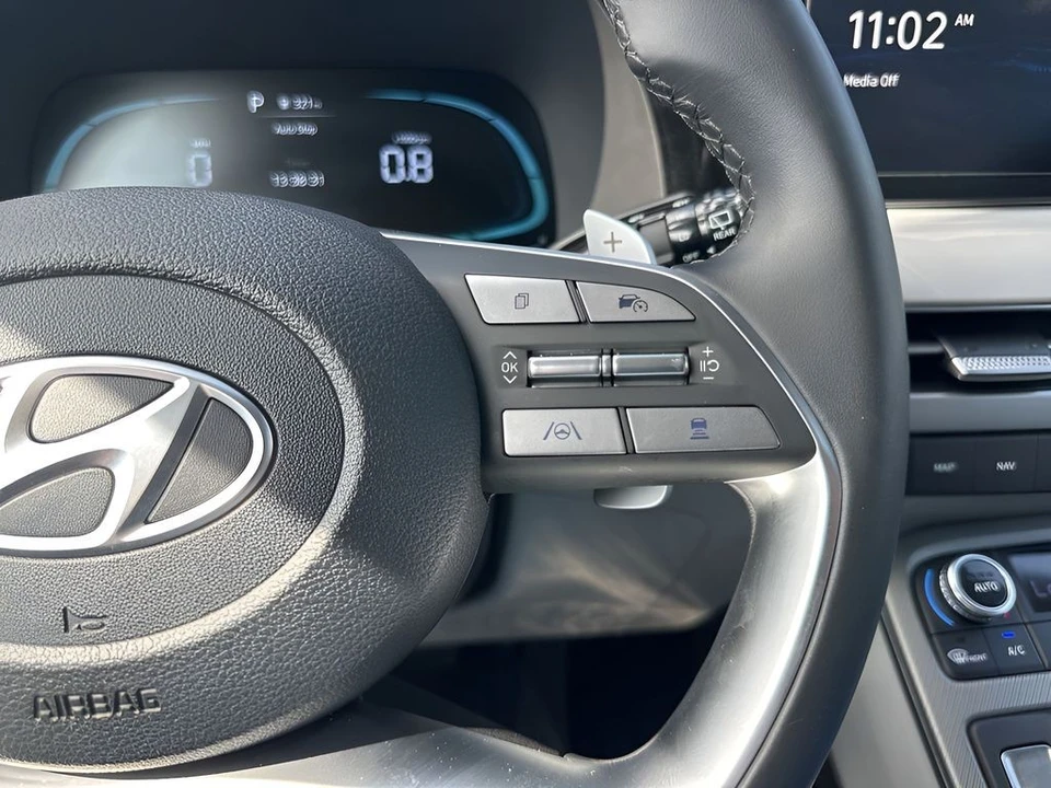 2025 Hyundai Palisade - Image 16 of 21