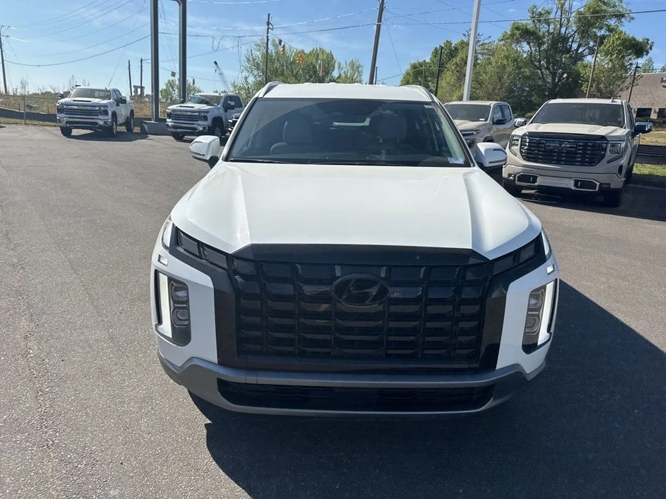 2025 Hyundai Palisade - Image 8 of 21