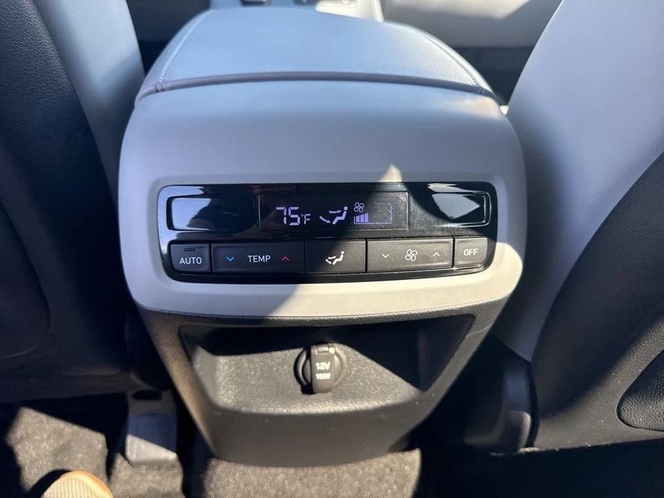 2025 Hyundai Palisade - Image 13 of 21