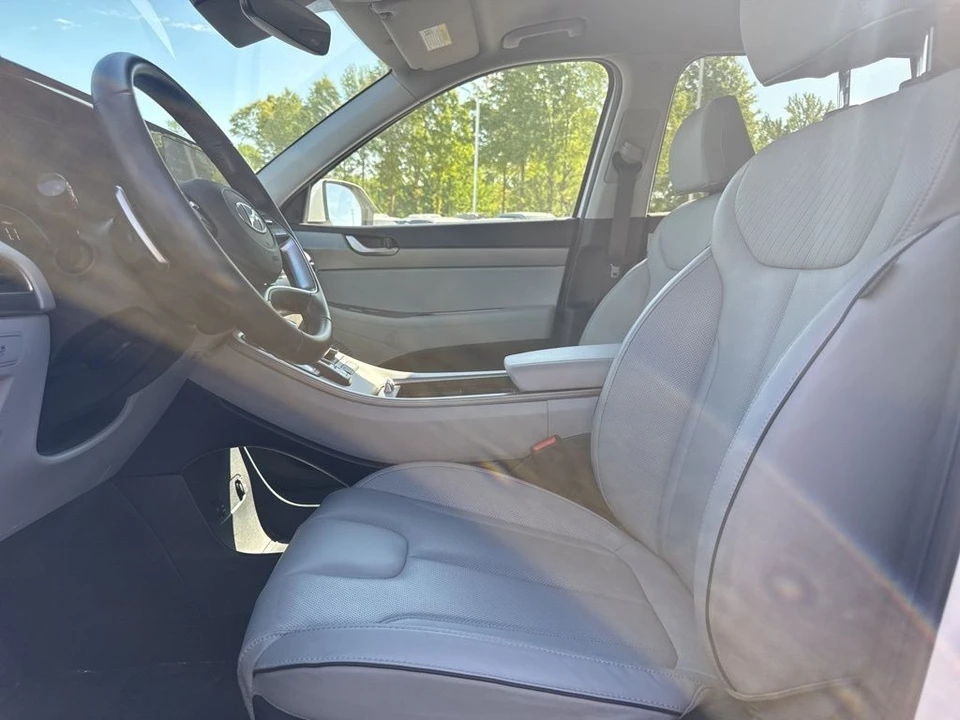 2025 Hyundai Palisade - Image 9 of 21