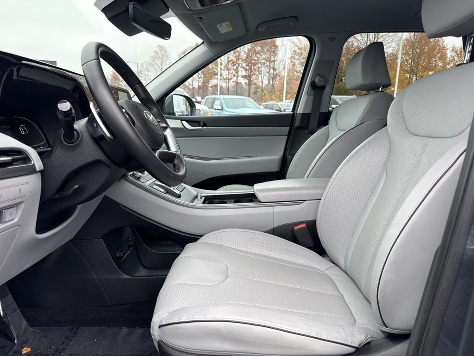 2025 Hyundai Palisade - Image 9 of 12