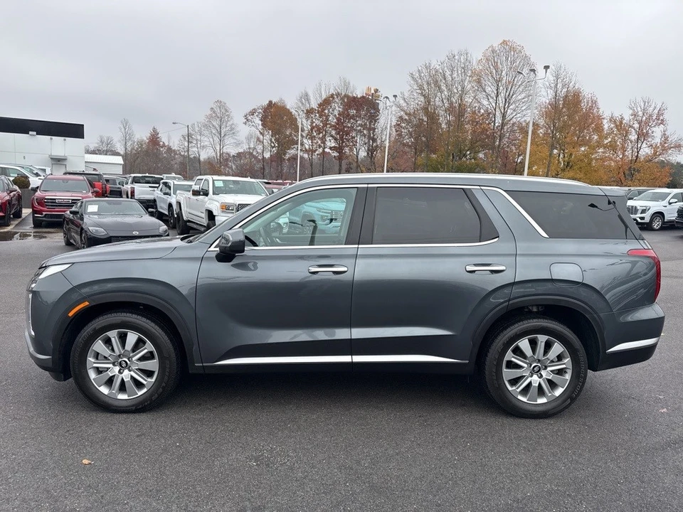 2025 Hyundai Palisade - Image 2 of 12
