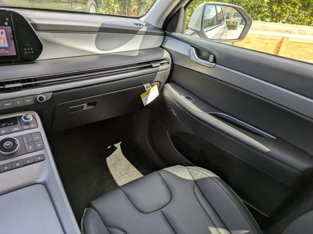 2025 Hyundai Palisade - Image 13 of 21