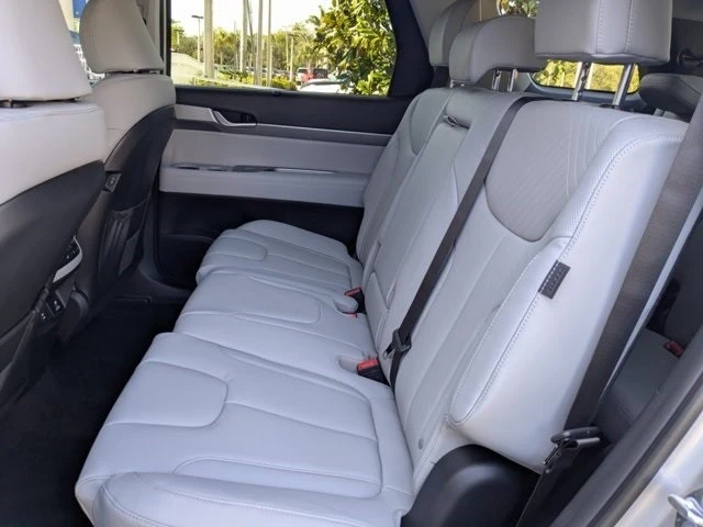2025 Hyundai Palisade - Image 14 of 21