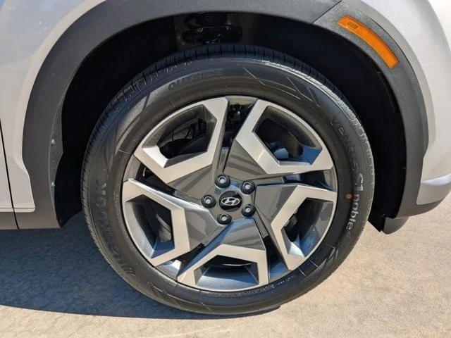2025 Hyundai Palisade - Image 9 of 21