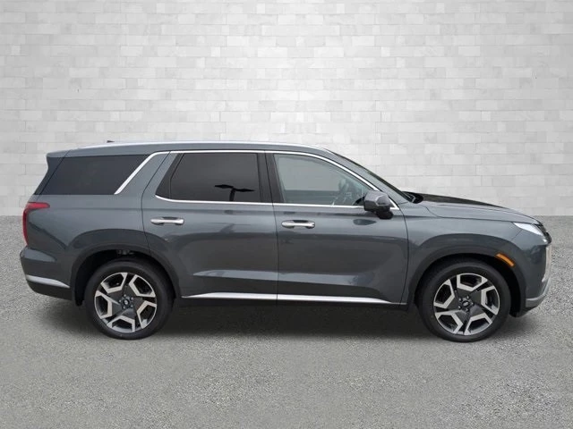 2025 Hyundai Palisade - Image 2 of 21