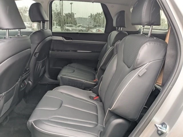 2025 Hyundai Palisade - Image 14 of 21