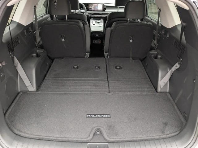 2025 Hyundai Palisade - Image 15 of 21