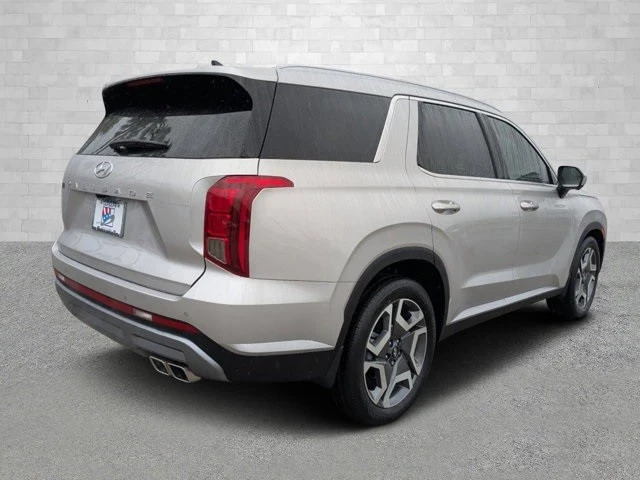 2025 Hyundai Palisade - Image 2 of 21