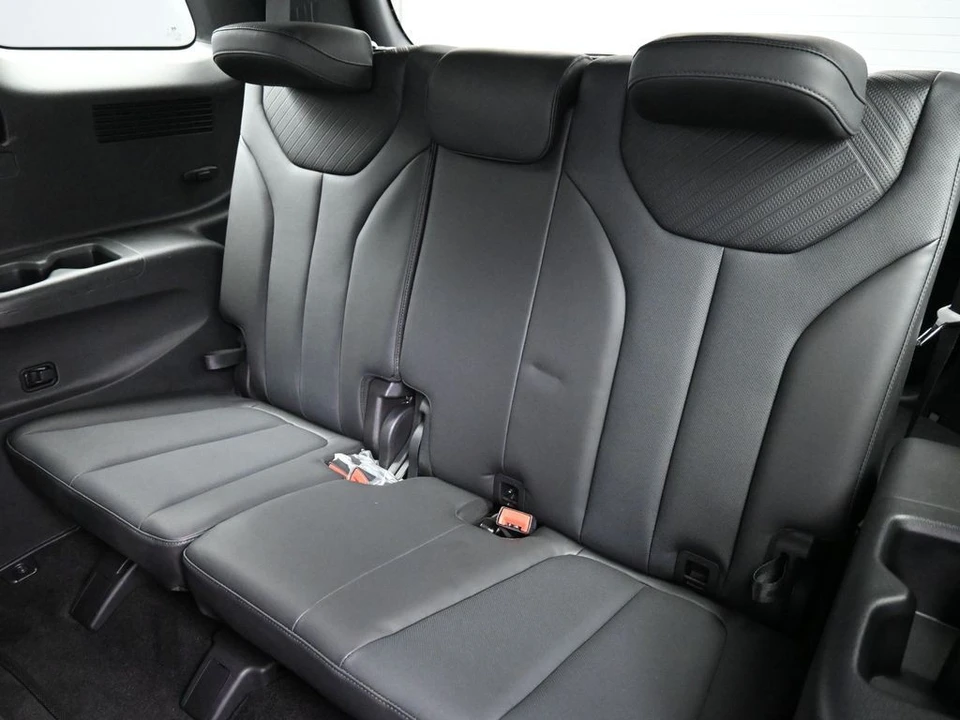 2025 Hyundai Palisade - Image 20 of 21