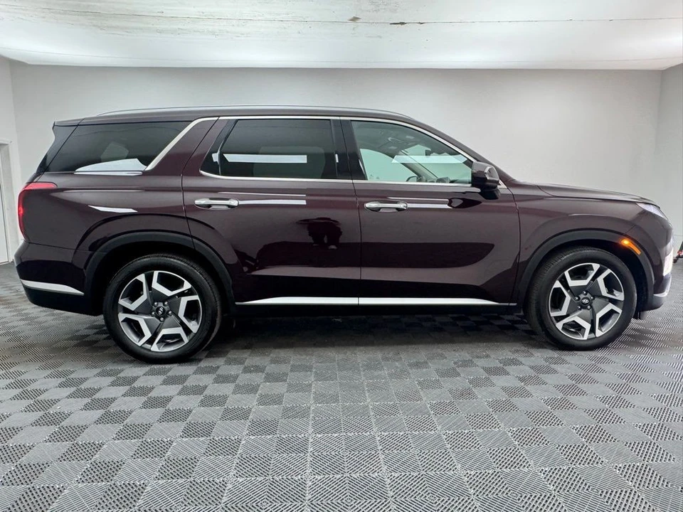 2025 Hyundai Palisade - Image 9 of 12